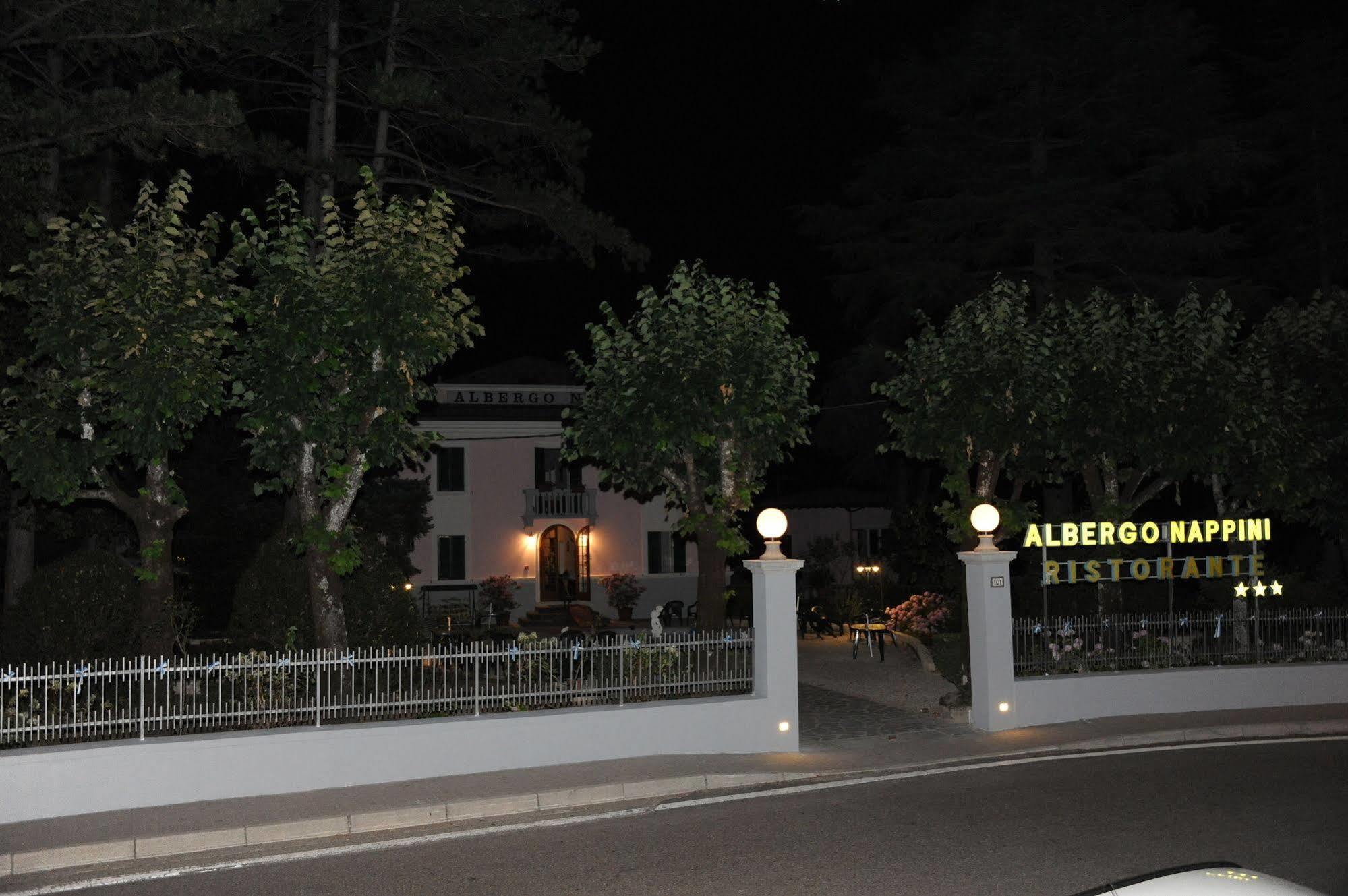 Albergo Nappini Lizzano In Belvedere Εξωτερικό φωτογραφία